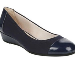 Lifestride Felina NVY NWOT Szs 8.5